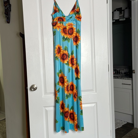 Blue sunflower Maxi Sundress - Picture 6 of 6